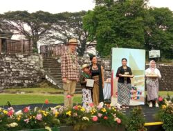 The Liliput World Rayakan End Year Celeberation di Ratu Boko