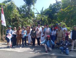 Delegasi 8 Negara JIKF 2025 Kunjungi Sentra Pande Besi Gunungkidul, Tempa Pusaka Perdamaian Antarbangsa