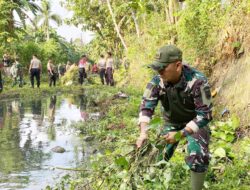 Dandim Gunungkidul Pimpin Pembersihan Sungai di Wonosari, Bukti TNI Selalu Hadir di Hati Rakyat