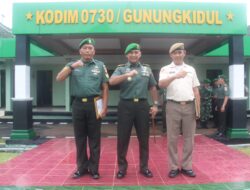 Dandim 0730/Gunungkidul Pimpin Upacara Purna Tugas Dua Personel Terbaik