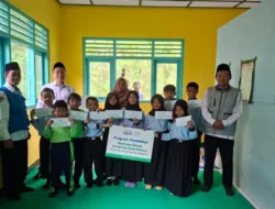 Puluhan Pelajar di Kampung Zakat Balong Gunungkidul Terima Beasiswa Pendidikan, Tingkatkan Semangat Raih Prestasi