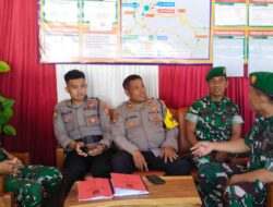 TNI Perkuat Pengamanan H+4 Lebaran di Pos Pam Hargodumilah Patuk, Arus Lalu Lintas Terpantau Ramai Lancar