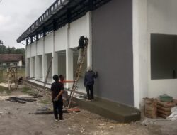 Progres KDKMP Wiladeg Masuki Tahap Krusial, Lisplang dan Rangka Kanopi Mulai Dipasang