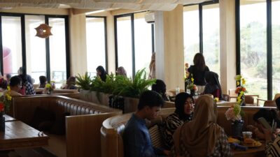 Cinta di Ujung Karang: Sensasi Romantis On The Rock Gunungkidul Memikat Wisatawan