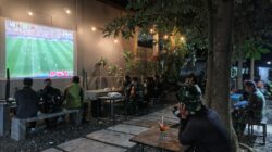 Warga Semanu Nobar Piala Dunia Gembira Bersama Kodim 0730/Gunungkidul, Pererat Kemanunggalan TNI dan Rakyat