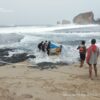 Empat Nelayan Selamat Setelah Perahu Terbalik Dihantam Gelombang di Pantai Siung