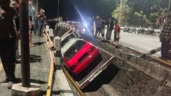 Towing H 8750 PG Tabrak Pembatas Jalan di Playen, Oleng Masuk Area Jembatan