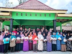 Sentuh Warga yang Membutuhkan, HUT ke-75 Humas Polri di Gunungkidul Diwarnai Aksi Berbagi 100 Paket Sembako
